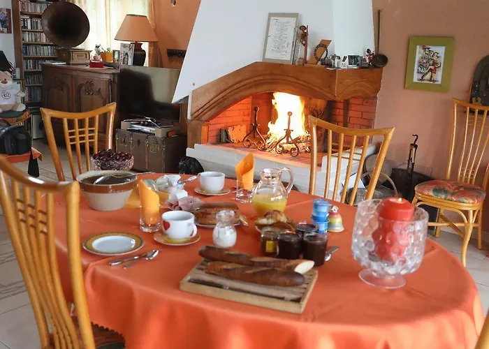 Mon Taj Mahal Bed & Breakfast 3*