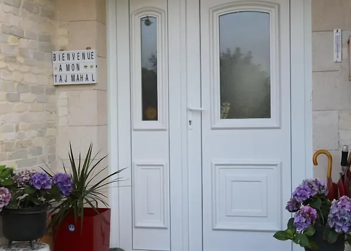 Mon Taj Mahal Bed & Breakfast 3*